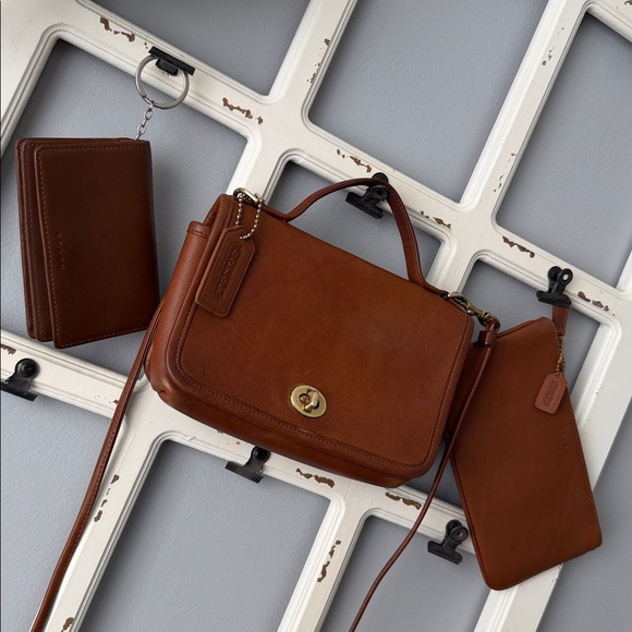 Coach Vintage Casino 9924 ‘ Cosmetic and Wallet - Picture 2 of 10